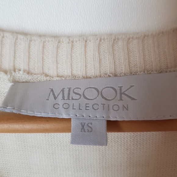 Misook Collection | Knit Luxe Cashmere Wool Top - Picture 2 of 4